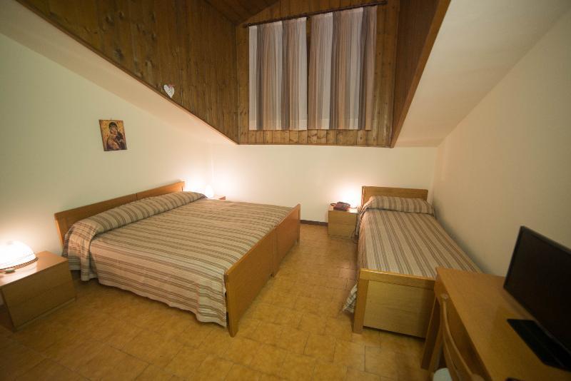 Отель Casa Montana S. Maddalena Сан-Вито-ди-Кадоре Экстерьер фото